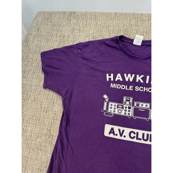 Stranger Things T Shirt‎ Hawkins Middle School A.V. Club Purple Size Xtra Large - Picture 3 of 14